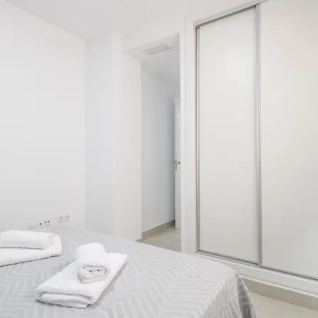 Atico 2 Junto A La Playa By Renthas פואנגירולה