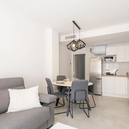 Atico 2 Junto A La Playa By Renthas פואנגירולה