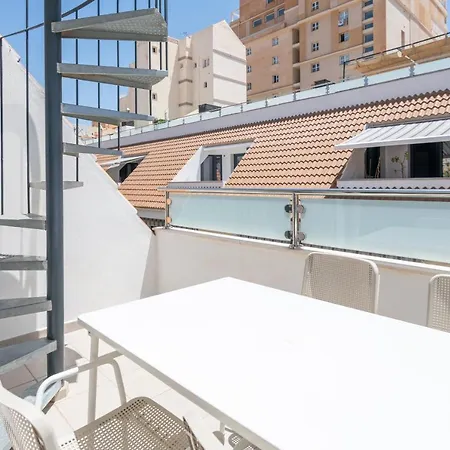 Atico 2 Junto A La Playa By Renthas フエンヒロラ