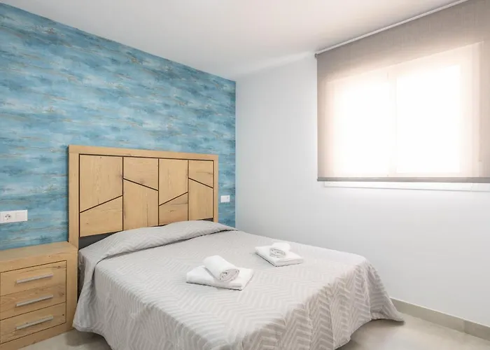 Atico 2 Junto A La Playa By Renthas フエンヒロラ